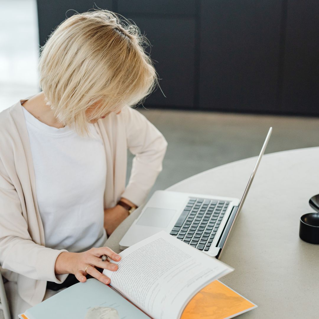 reclaim 15 hours a week with a va, VA, time audits. delegation, grow your business, virtual assistant